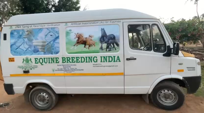 Mobile lab – team at work 1